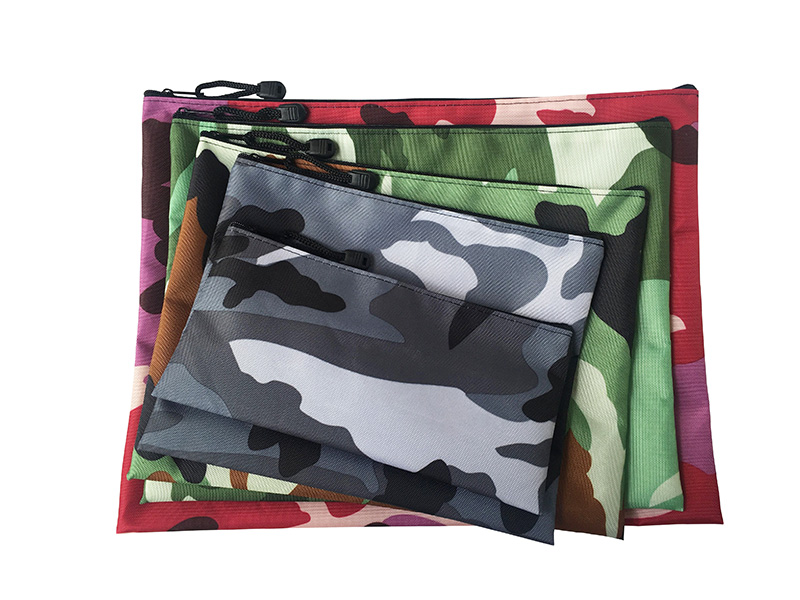 Camouflage World Zipper Bag
